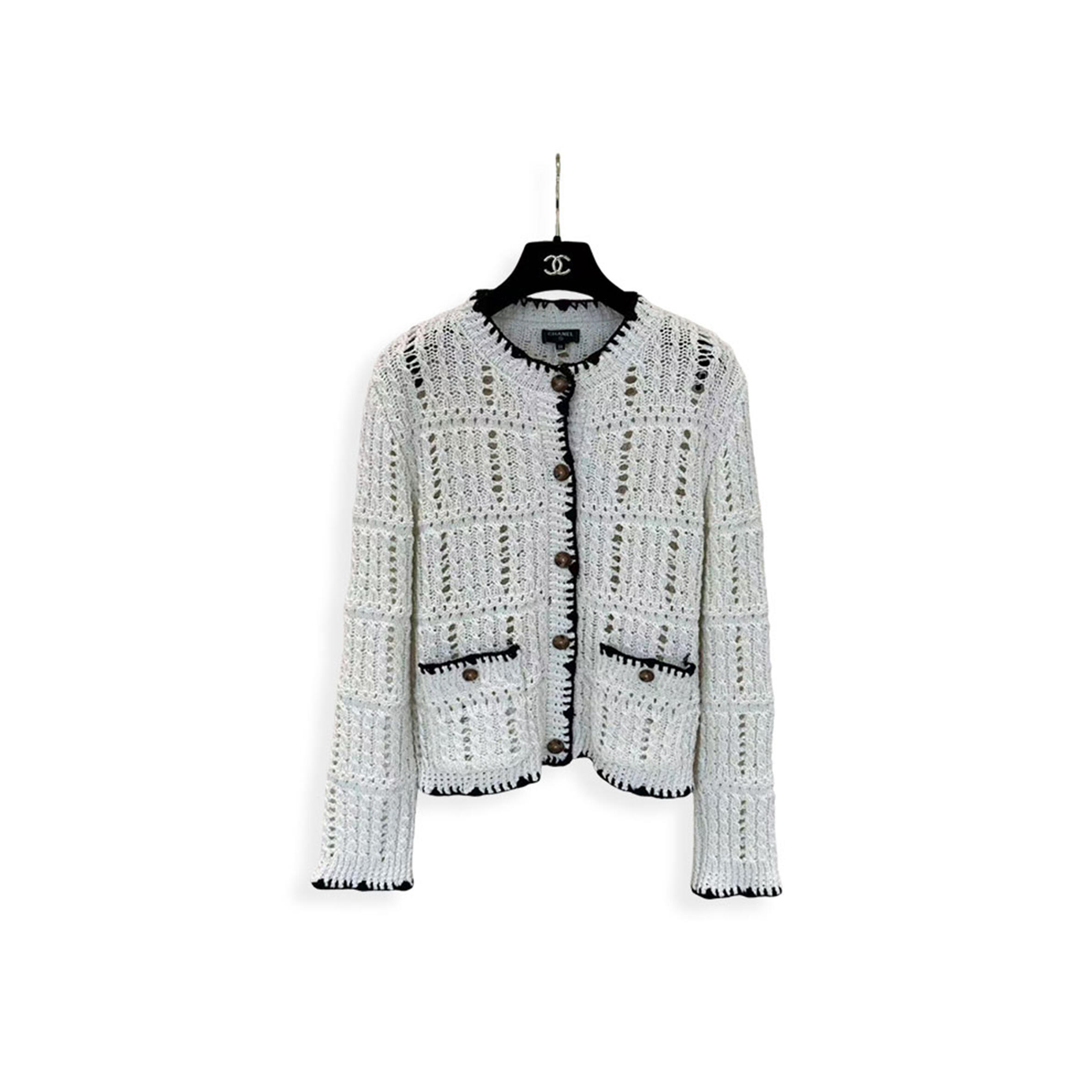 Ch**el cardigan beige